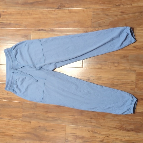 Aerie Joggers Periwinkle Women's XS 7/8 cropped length drawstring cinched ankle - Picture 1 of 5